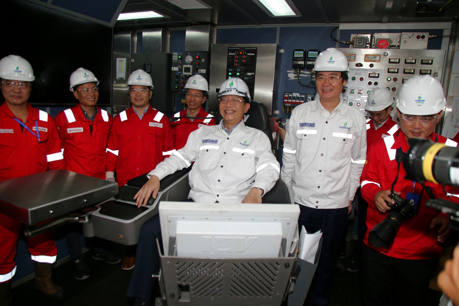 PV Drilling đặt tên giàn khoan tự nâng đa năng PV DRILLING IX, sẵn sàng gia nhập đội hình khoan hiện đại PV Drilling đặt tên giàn khoan tự nâng đa năng PV DRILLING IX, sẵn sàng gia nhập đội hình khoan hiện đại