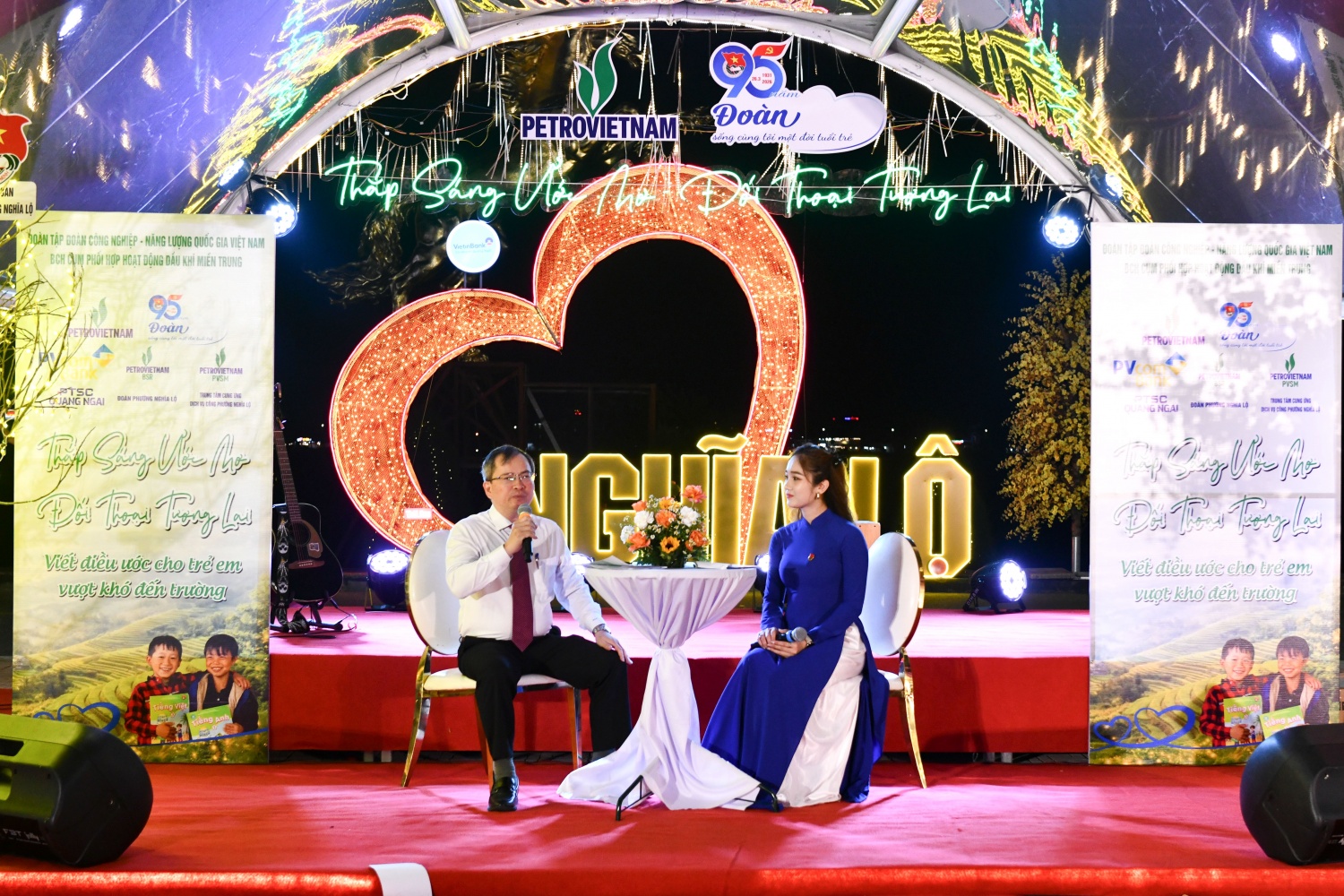 Hơn 100 triệu đồng được quyên góp qua chương trình “Thắp sáng ước mơ - Đối thoại tương lai”