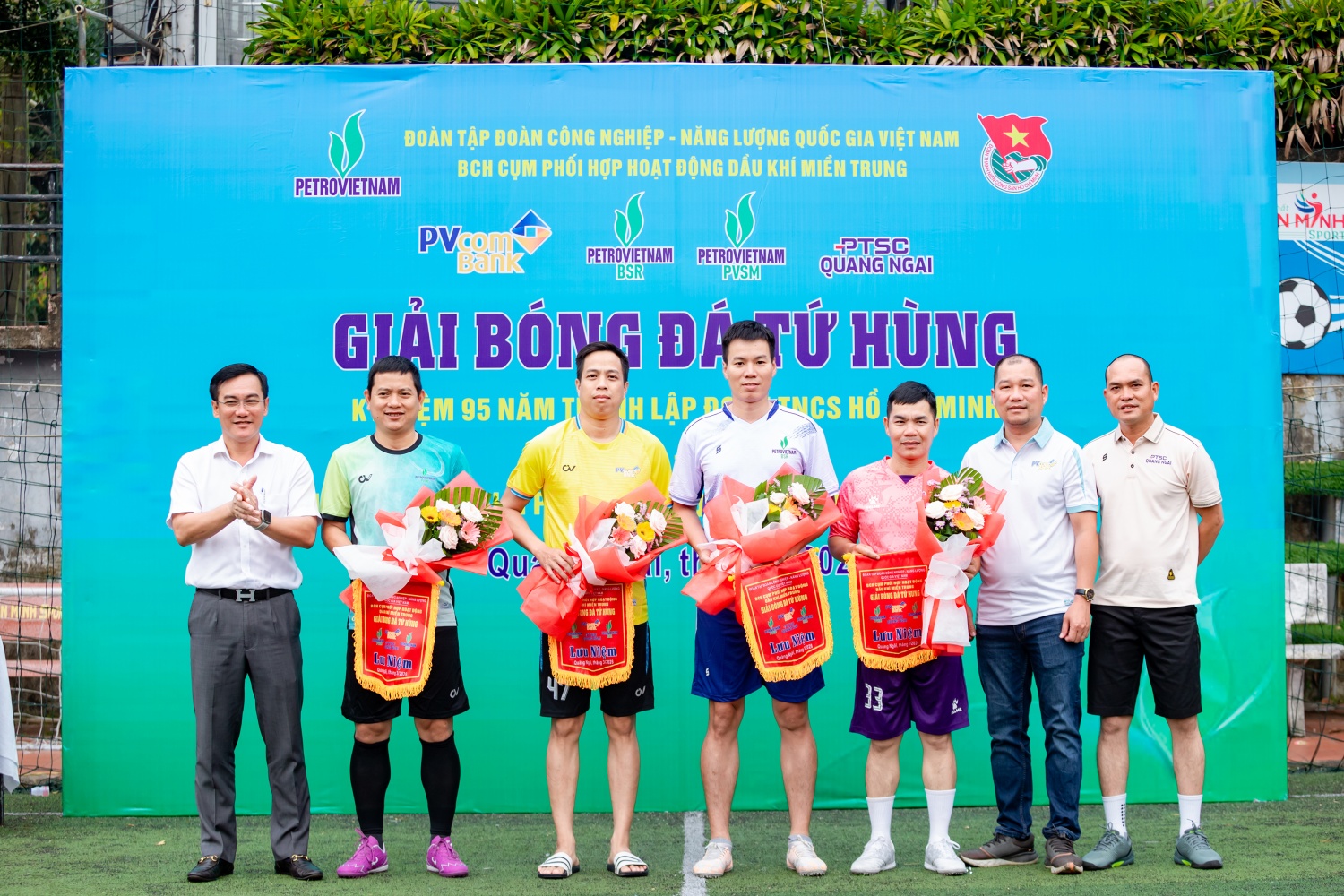 Nâng cao tinh thần đoàn kết tại Giải bóng đá Tứ Hùng Cụm hoạt động Đoàn Thanh niên Petrovietnam miền Trung