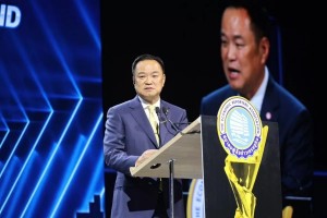 Thủ tướng Thái Lan xin lỗi người dân vì biến động giá xăng dầu