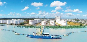 Kho dự trữ xăng dầu quốc gia: Không thể
chậm trễ