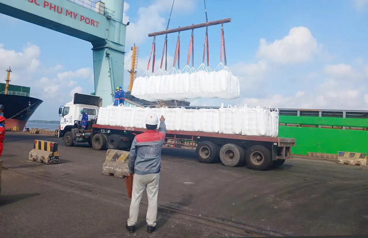 Phu My seizes global market uptrend to strategically scale technical urea exports