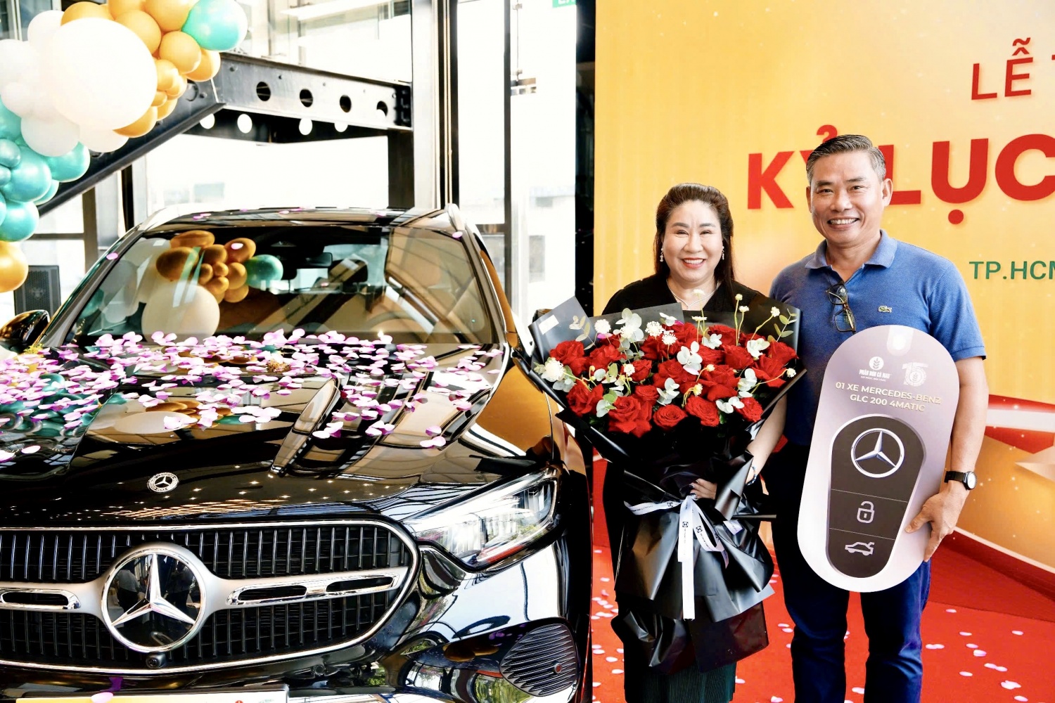 Phân bón Cà Mau vinh danh Đại lý đạt kỷ lục tiêu thụ NPK Cà Mau bằng Mercedes-Benz