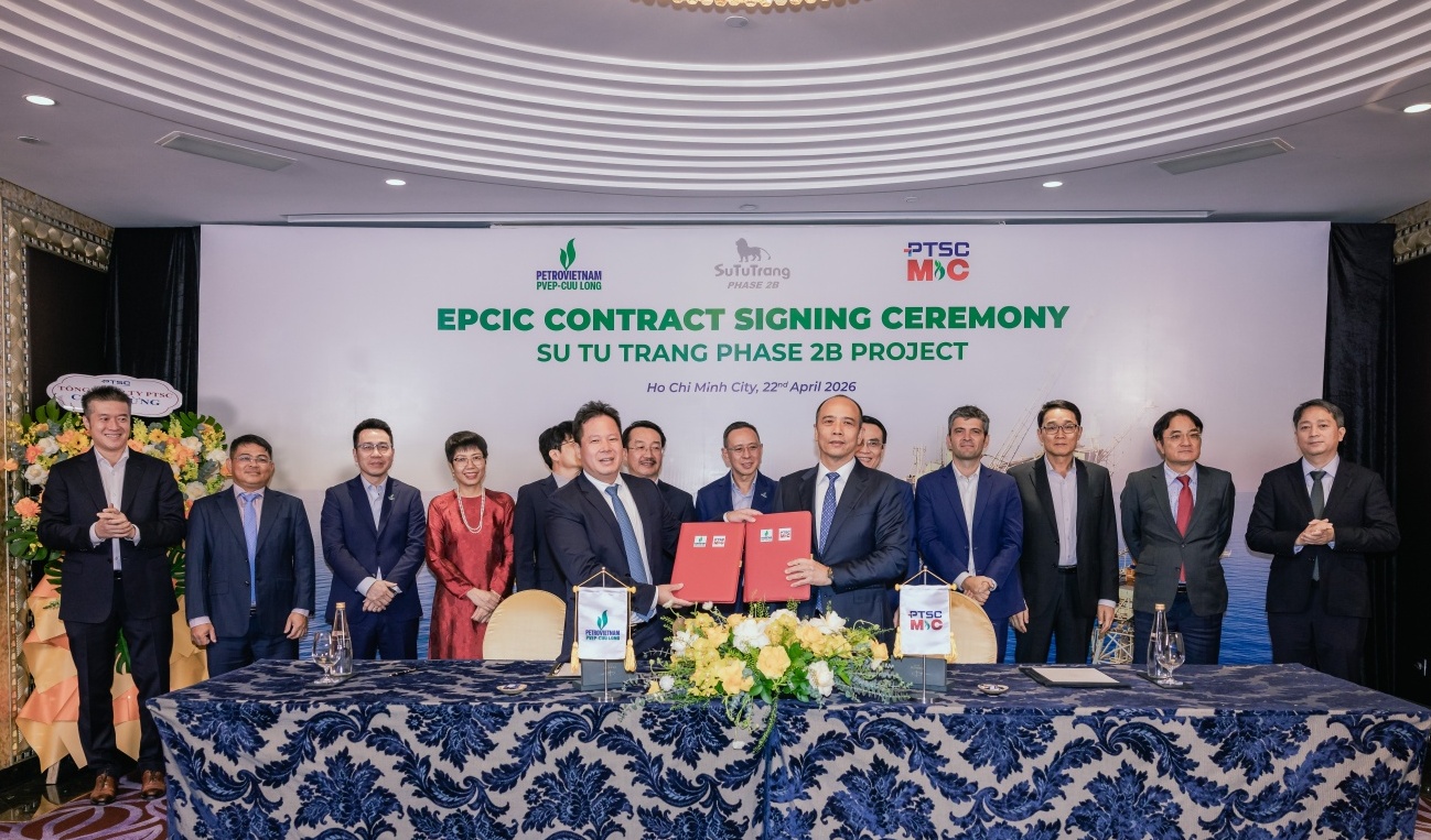 PVEP Cửu Long và PTSC M&C ký hợp đồng EPCIC dự án Sư Tử Trắng giai đoạn 2B