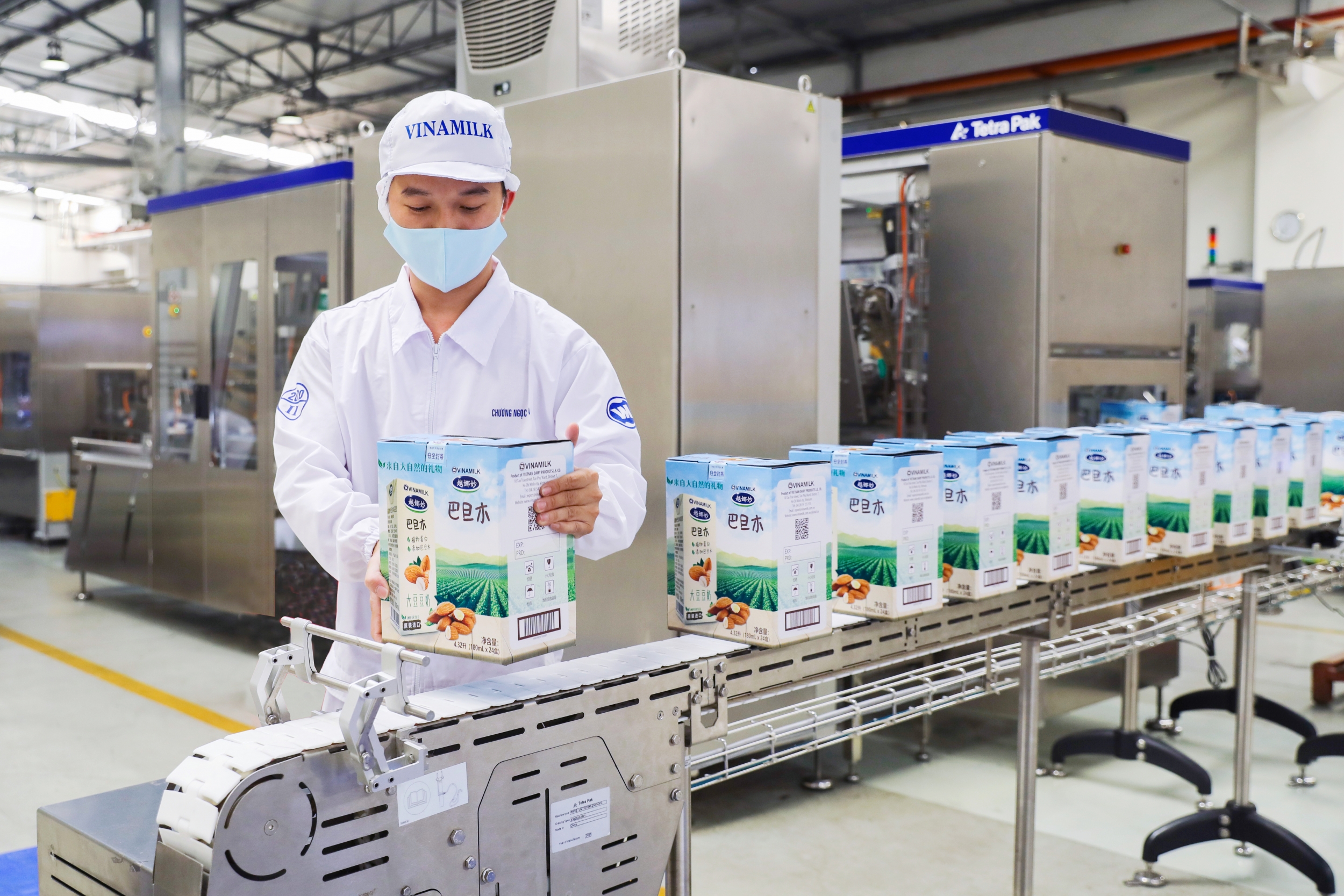 Tin vui về lô sữa xuất khẩu đầu năm từ Vinamilk hứa hẹn một năm lạc quan cho ngành sữa