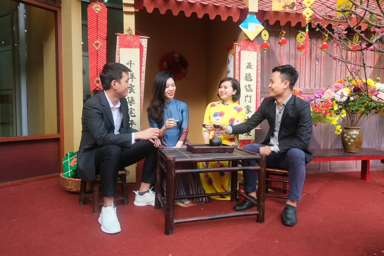 Thêm yêu thương, thêm gắn kết cùng không gian Tết xưa tại PVcomBank. Thêm yêu thương, thêm gắn kết cùng không gian Tết xưa tại PVcomBank.