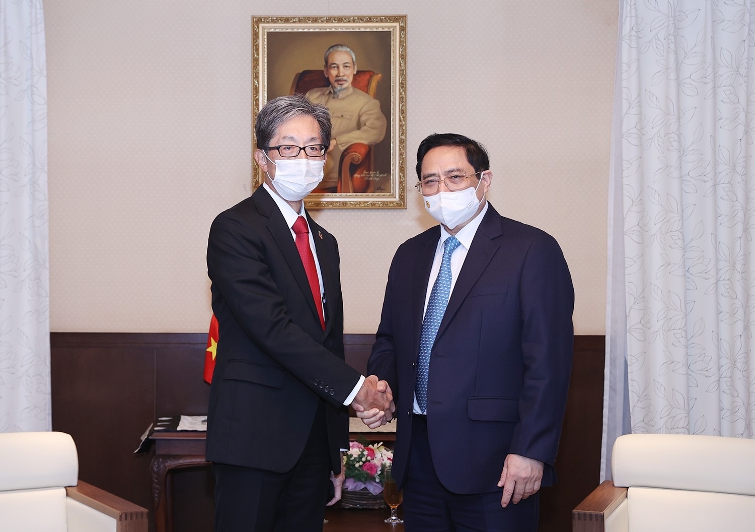 Ông Ryutaro Hirai, Phó chủ tịch Tập đoàn Sojitz chia sẻ về các dự án đầu tư của tập đoàn tại Việt Nam trong buổi gặp Thủ tướng Chính phủ Phạm Minh Chính