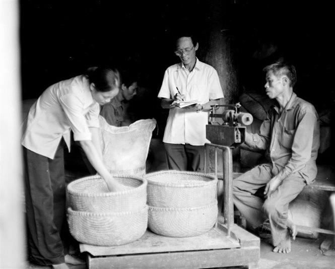 Đêm trước Đổi Mới: Bản đề cương đột phá không được lựa chọn của TBT Lê Duẩn - 13 Đêm trước Đổi Mới: Bản đề cương đột phá không được lựa chọn của TBT Lê Duẩn - 13