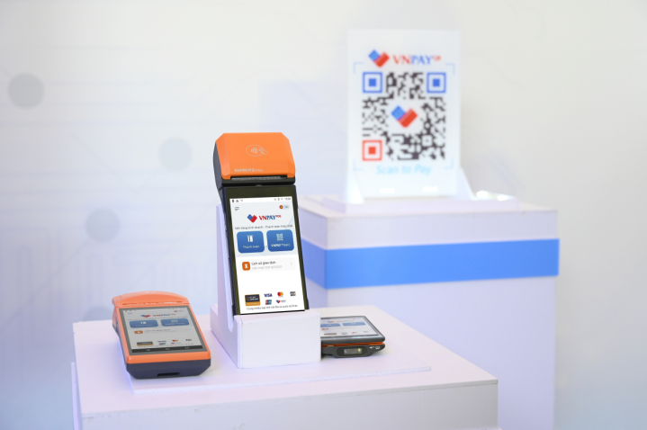 VNPAY-POS đạt danh hiệu Top 10 sản phẩm - dịch vụ Tin Dùng Việt Nam 2022 VNPAYPOS_thanh_toan_khong_tien_mat (1)