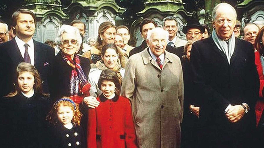 Giải mã bí mật gia tộc Rothschild khuynh đảo thế giới
