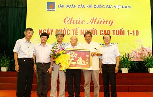 cham lo can bo huu tri net sang cua van hoa doanh nghiep dau khi