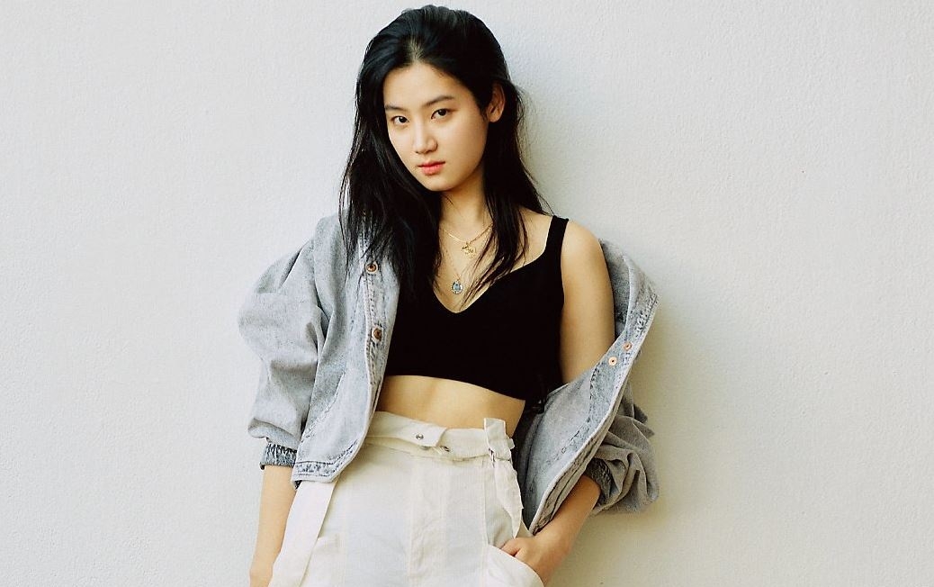 Sao Hàn ngày 31/1/2022: Bom tấn zombie “All of us are Dead” đứng đầu Netflix toàn thế giới Sao Hàn ngày 31/1/2022: Bom tấn zombie “All of us are Dead” đứng đầu Netflix toàn thế giới