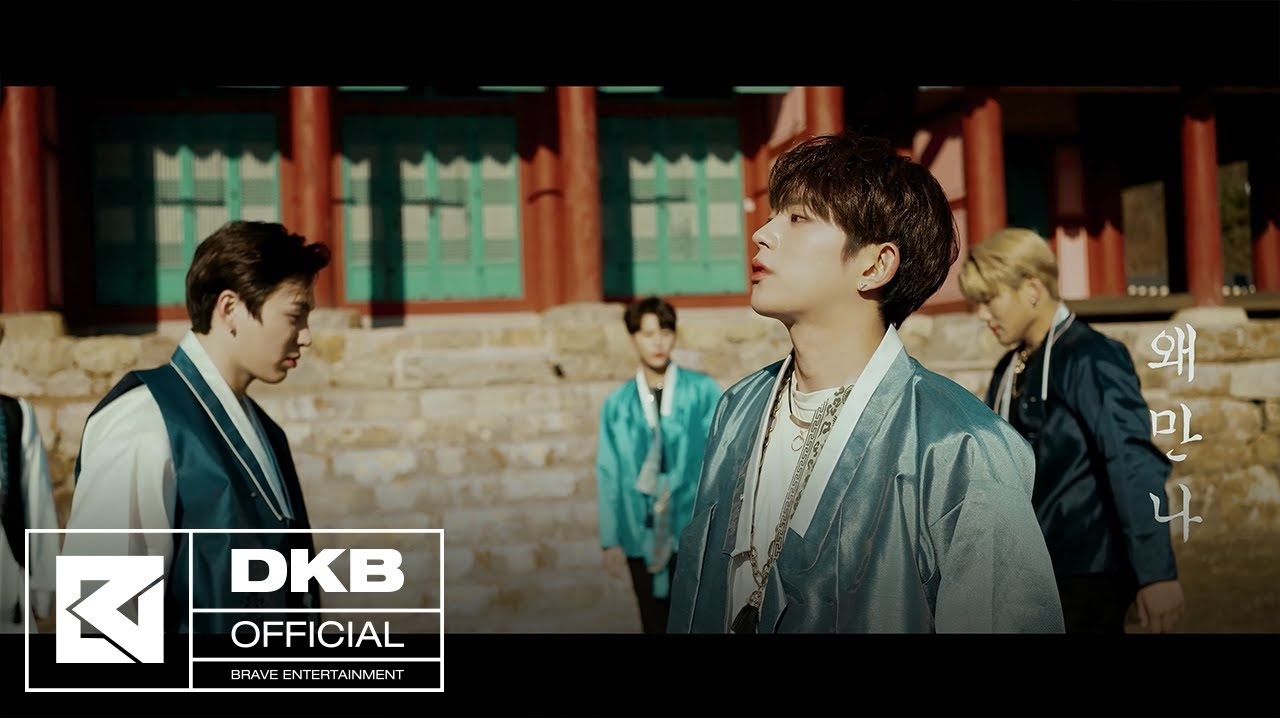 Sao Hàn ngày 1/2/2022: IVE diện Hanbok truyền thống chúc mừng năm mới 2022 Sao Hàn ngày 1/2/2022: IVE diện Hanbok truyền thống chúc mừng năm mới 2022