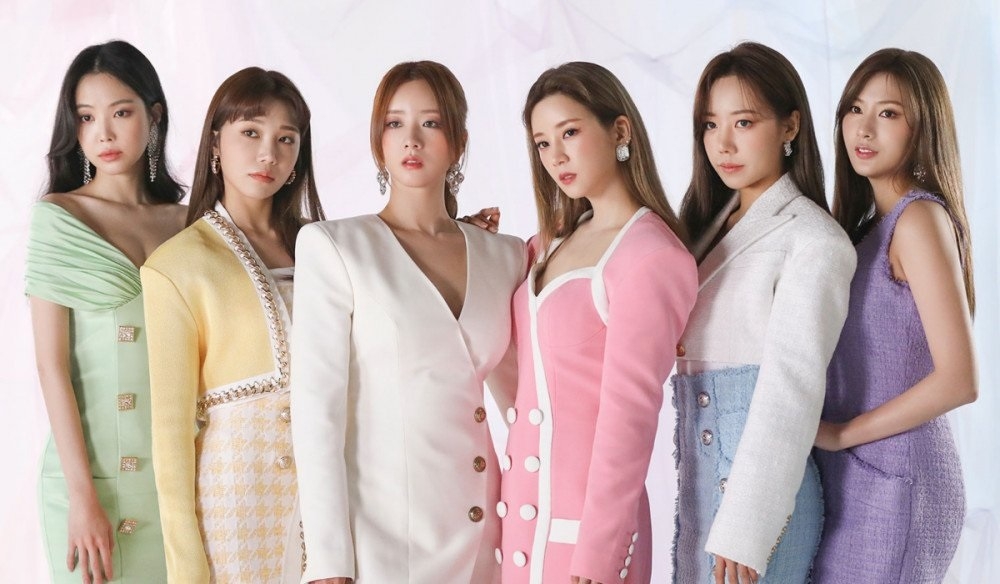 Sao Hàn ngày 7/2/2022: Song Ji Hyo cùng người hâm mộ kỷ niệm 21 năm debut