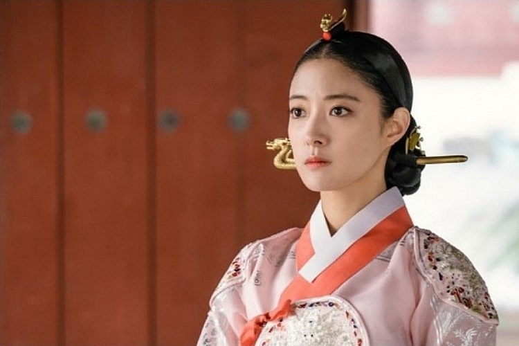 Bất ngờ với 5 màn “dậy thì thành công” của các mỹ nữ hàng đầu xứ Hàn Bất ngờ với 5 màn “dậy thì thành công” của các mỹ nữ hàng đầu xứ Hàn