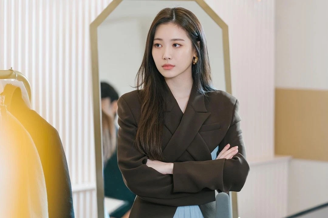 Sao Hàn ngày 9/2/2022: Yura (Girl's Day) tiếp tục gia hạn hợp đồng với Awesome ENT Sao Hàn ngày 9/2/2022: Yura (Girl's Day) tiếp tục gia hạn hợp đồng với Awesome ENT