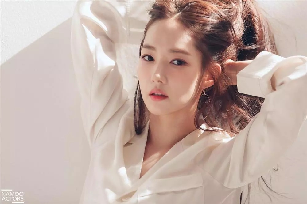 Tổng hợp sao Hàn tuần qua (14/2 - 20/2): “INVU” của Taeyeon thống trị các bảng xếp hạng iTunes trên toàn cầu