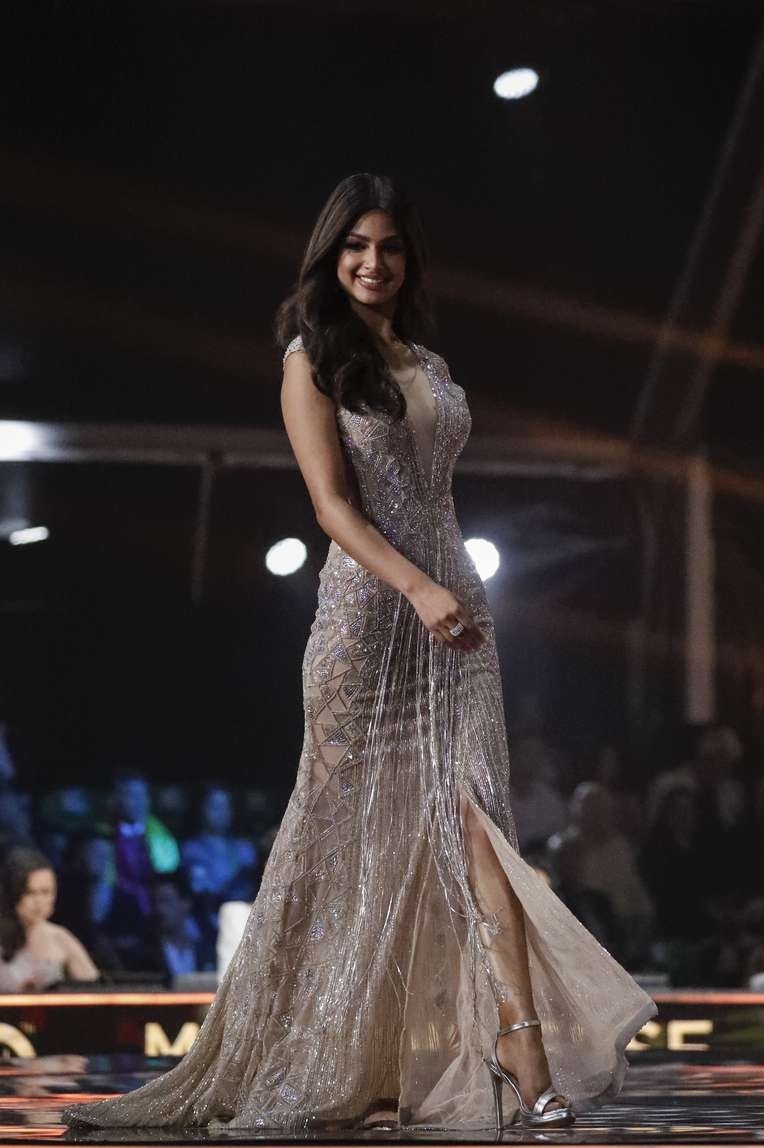 Nhìn lại top 10 trang phục dạ hội lộng lẫy nhất tại Miss Universe 2021