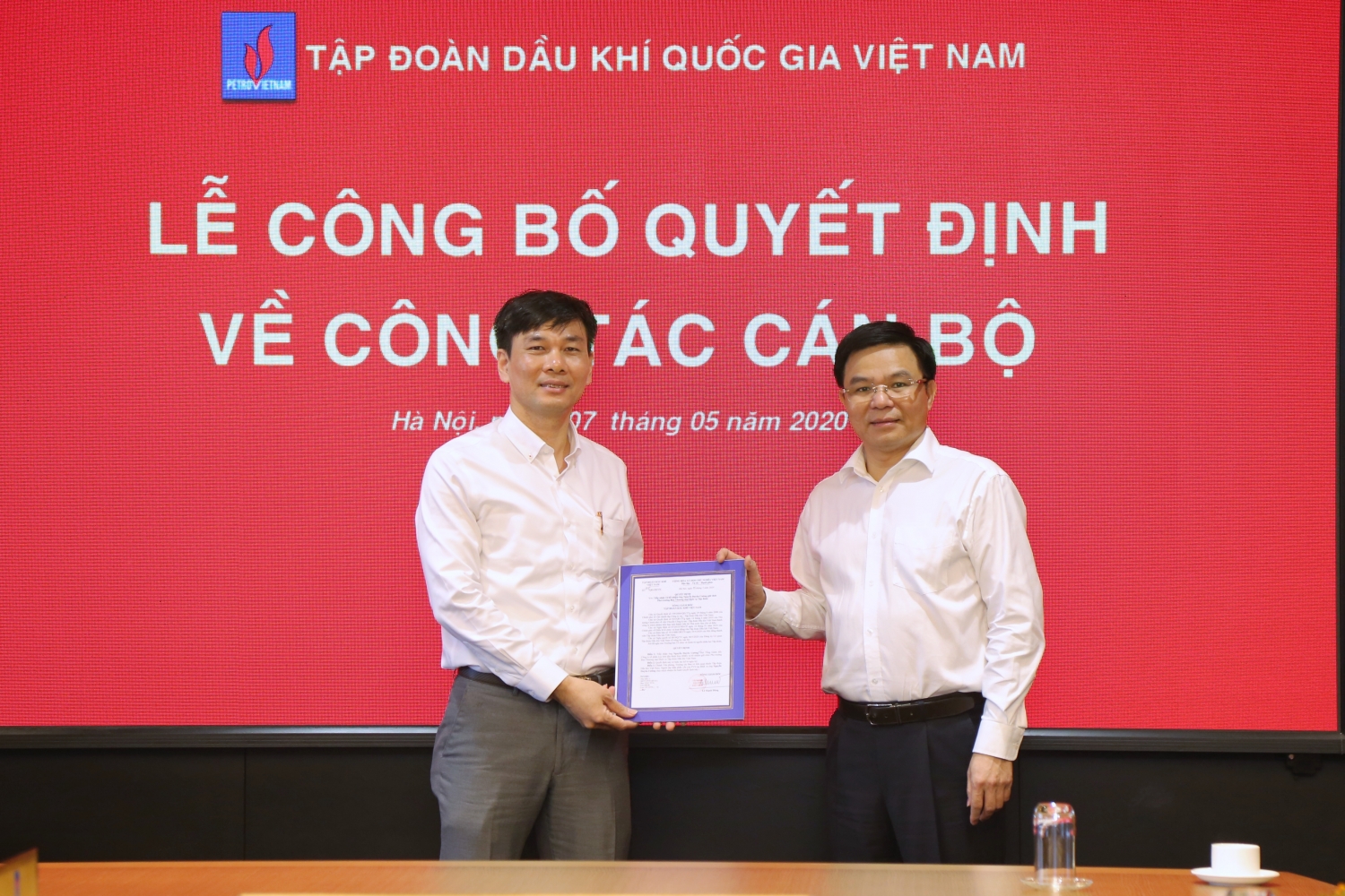 bo nhiem lanh dao cac ban chuyen mon tap doan dau khi viet nam