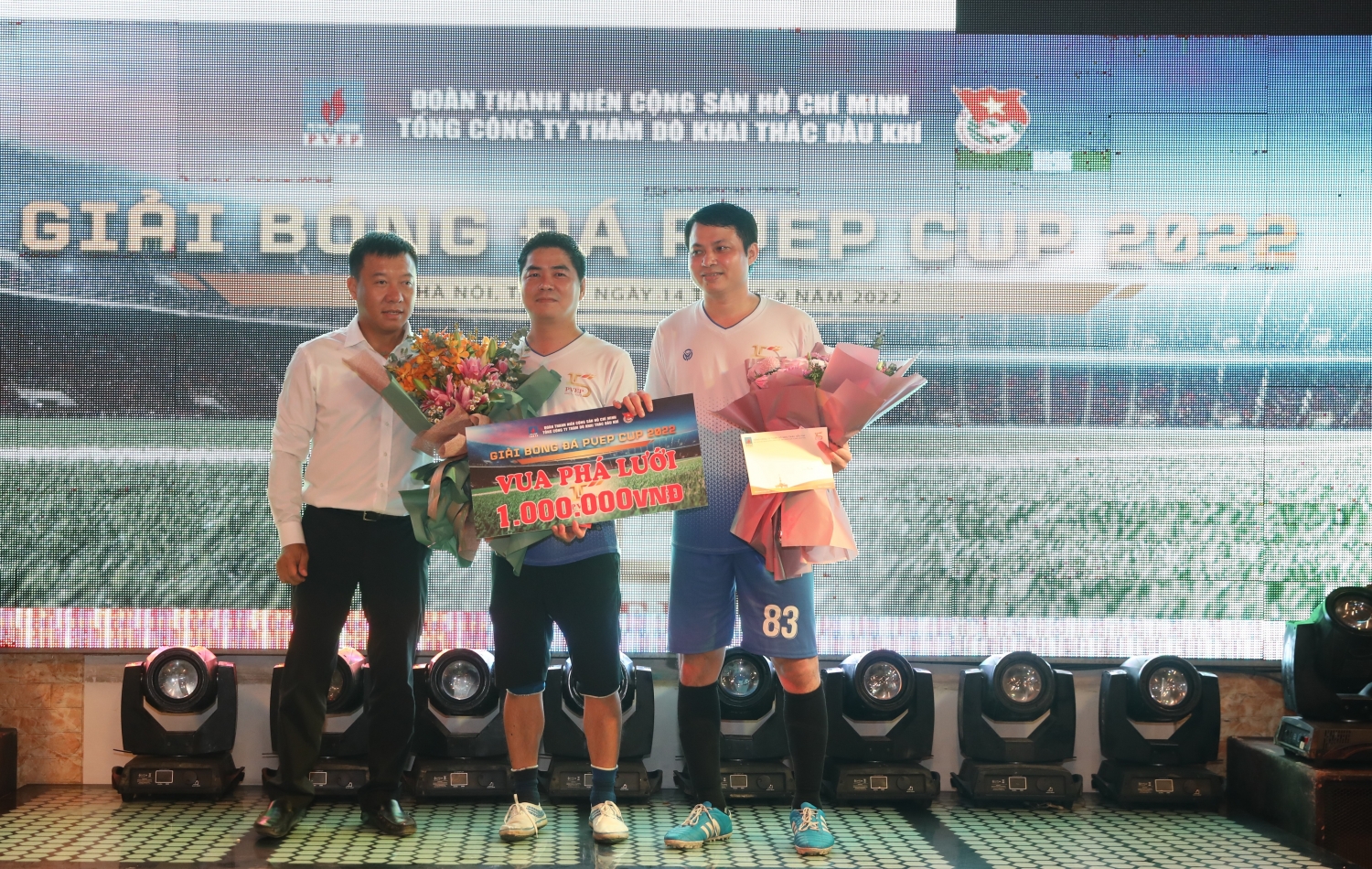 Đội bóng đá Văn phòng Tổng Công ty giành chức vô địch PVEP Cup 2022 Đội bóng đá Văn phòng Tổng Công ty giành chức vô địch PVEP Cup 2022