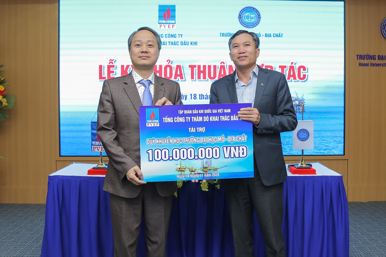 PVEP ký kết thỏa thuận hợp tác với Trường Đại học Mỏ - Địa chất