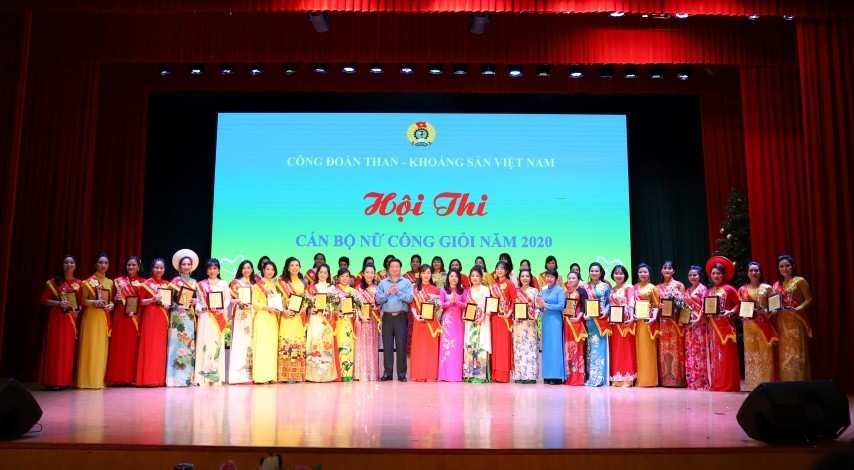 tkv ton vinh can bo nu cong gioi nam 2020