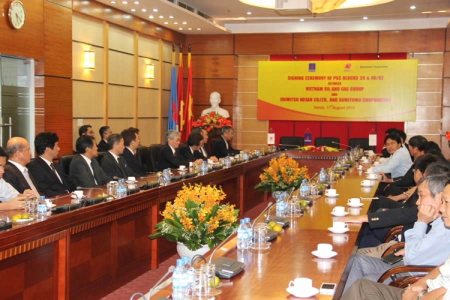 Toàn cảnh lễ ký hợp đồng PSO lô 39&40/2