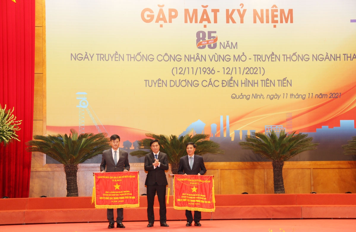 Ngành than Việt Nam - Sáng mãi ngọn lửa truyền thống 