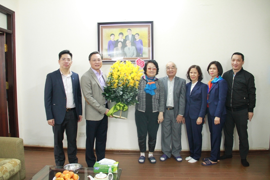 Lãnh đạo Petrovietnam thăm hỏi, tri ân các thế hệ cán bộ ngành Dầu khí