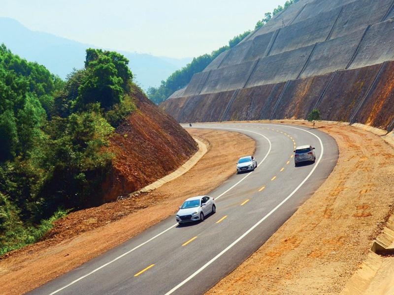 Triển khai Nghị quyết của Quốc hội về chủ trương đầu tư Dự án xây dựng cao tốc Bắc - Nam phía Đông