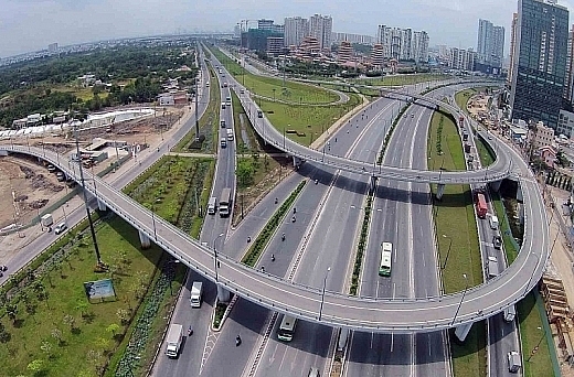 Cần phát huy tối đa đầu tư công để phục hồi tăng trưởng