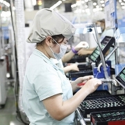 Tin tức kinh tế ngày 2/11: Singapore dẫn đầu tổng vốn FDI vào Việt Nam trong 10 tháng