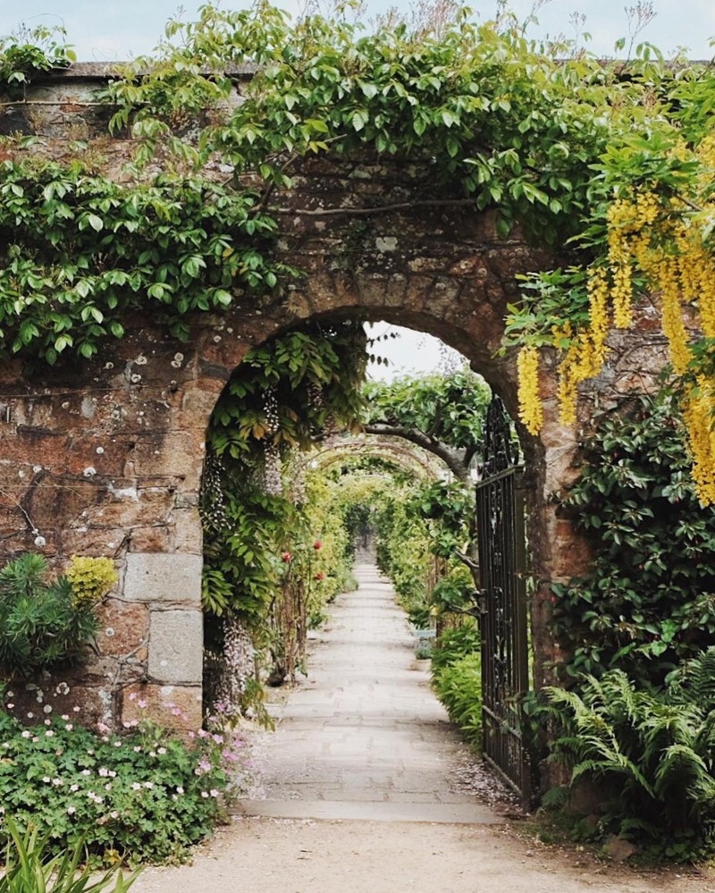 10 ly do khien hon dao nay la diem den hang dau cho ky nghi mot minh