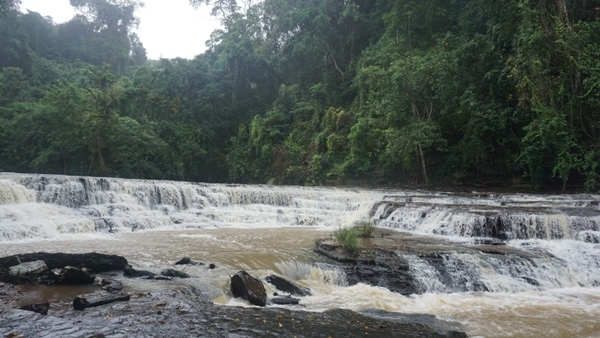 Khám phá thác Thủy Tiên