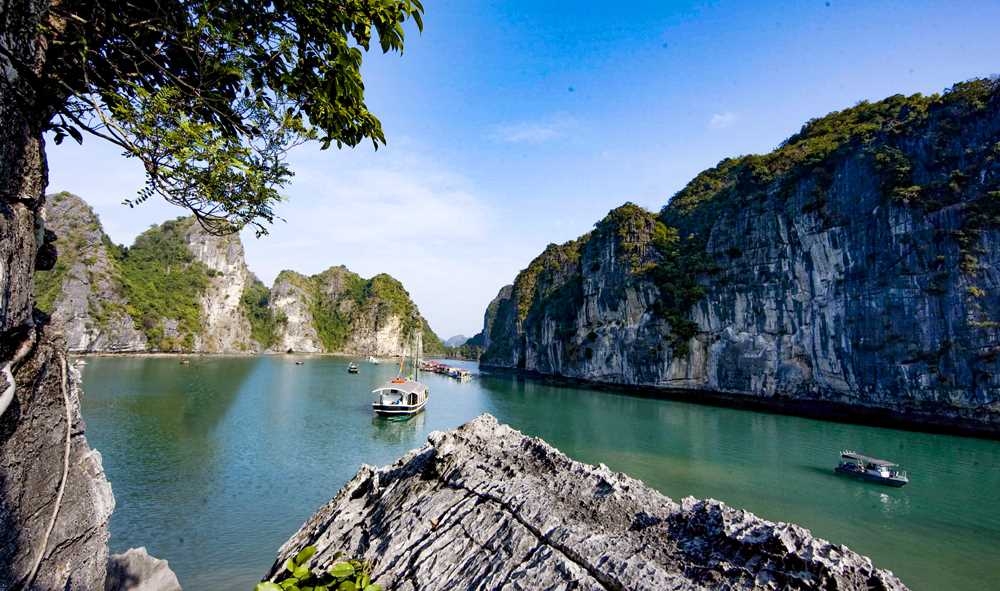Vụng Hà - Thiên đường của đá và nước Vụng Hà - Thiên đường của đá và nước