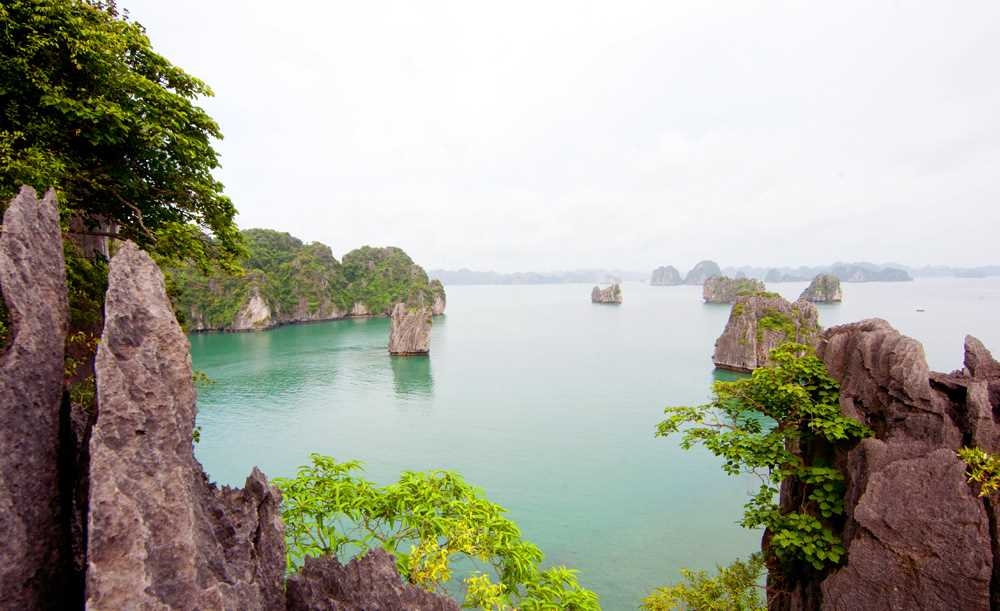 Vụng Hà - Thiên đường của đá và nước Vụng Hà - Thiên đường của đá và nước