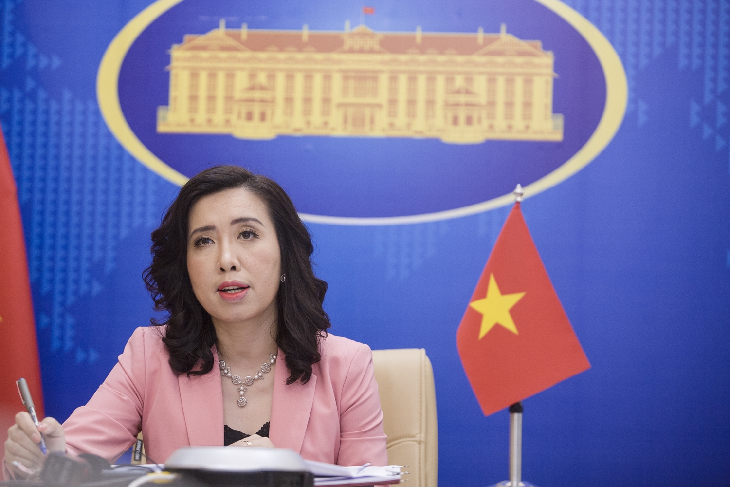 Việt Nam hoan nghênh việc Tổng thống Hoa Kỳ ký đạo luật cấm kỳ thị người Mỹ gốc Á
