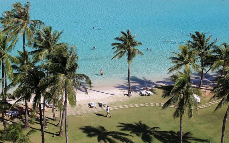 Nhiều “thiên đường nghỉ dưỡng” áp dụng “kỳ nghỉ vaccine”