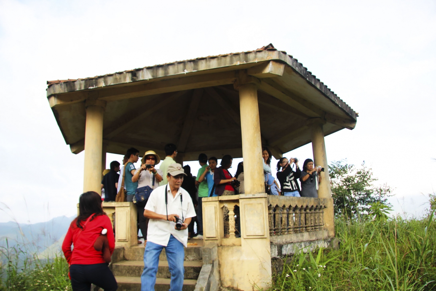 Quản bạ núi và mây Quản bạ núi và mây