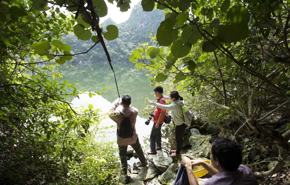 Tiềm năng du lịch từ các hồ, áng trên Vịnh Hạ Long Tiềm năng du lịch từ các hồ, áng trên Vịnh Hạ Long