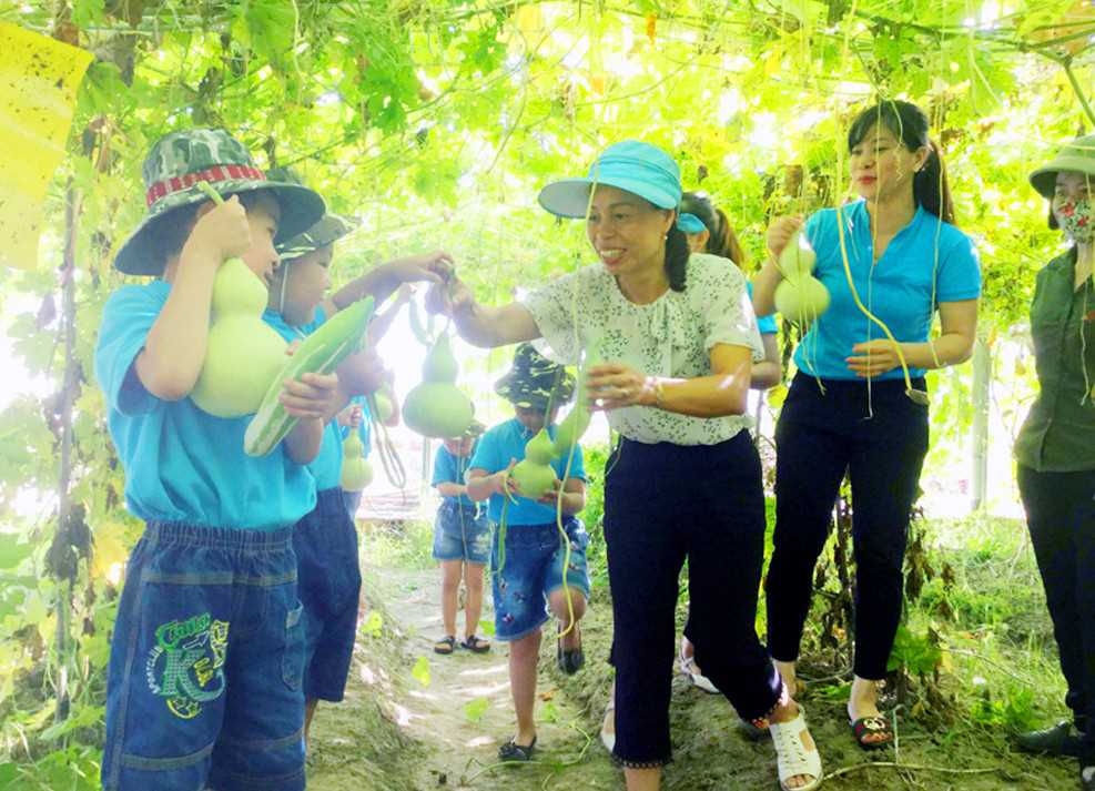 "Đổi gió" về nông thôn trải nghiệm "Đổi gió" về nông thôn trải nghiệm