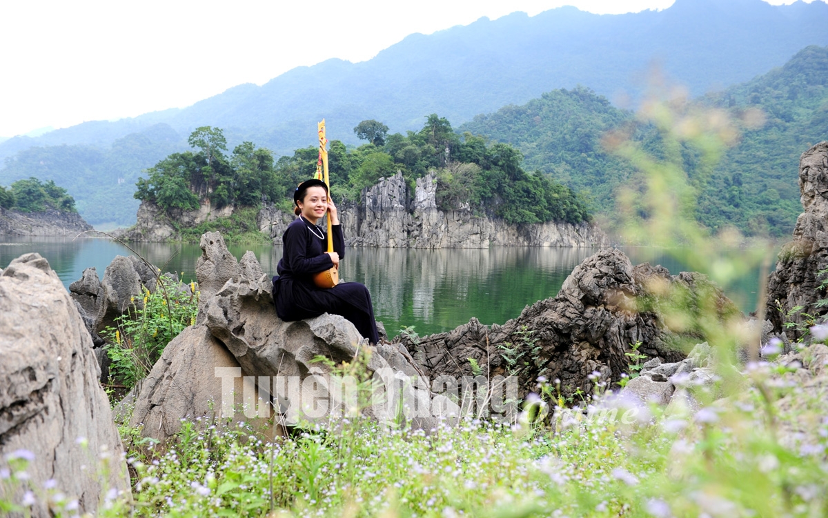 Vẻ đẹp nên thơ của hồ sinh thái Lâm Bình Vẻ đẹp nên thơ của hồ sinh thái Lâm Bình