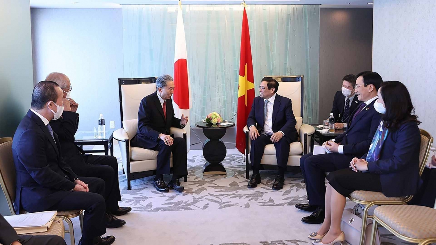 Thủ tướng Phạm Minh Chính tiếp cựu Thủ tướng Nhật Bản Hatoyama Yukio