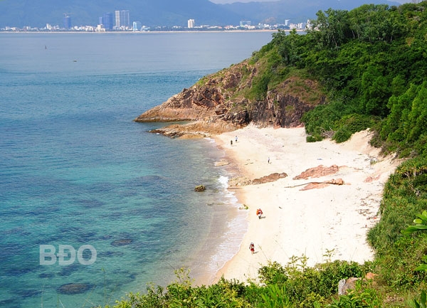 Hải Minh - Nghe sóng ru, nghe đá hát