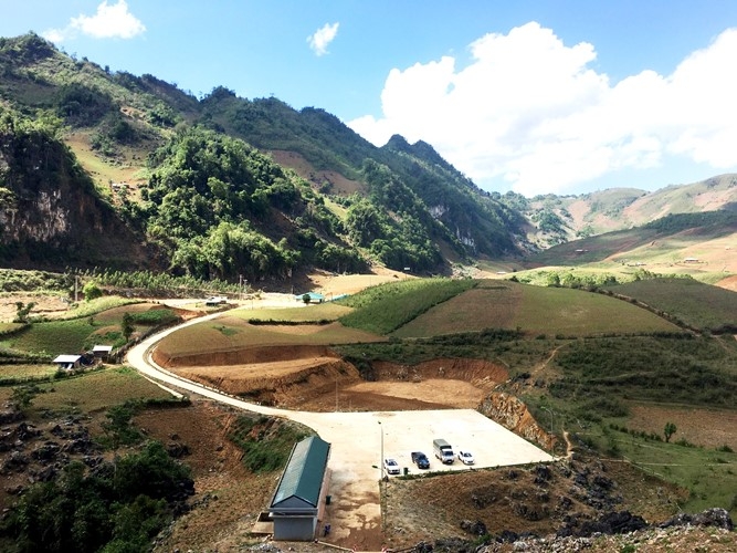 Ngỡ ngàng trước vẻ đẹp kỳ vĩ của hang động Khó Chua La Ngỡ ngàng trước vẻ đẹp kỳ vĩ của hang động Khó Chua La