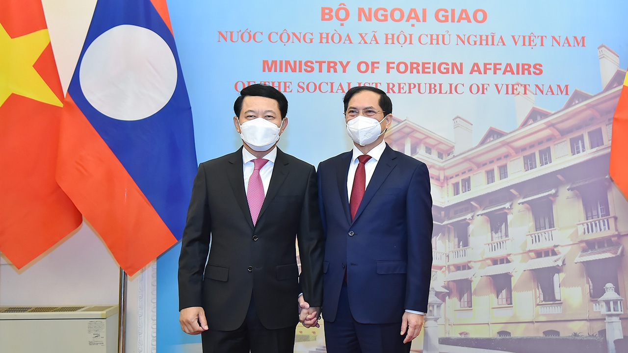 Bộ trưởng Ngoại giao Lào thăm chính thức Việt Nam, đồng chủ trì Tham vấn cấp Bộ trưởng Ngoại giao Việt Nam – Lào lần thứ 8