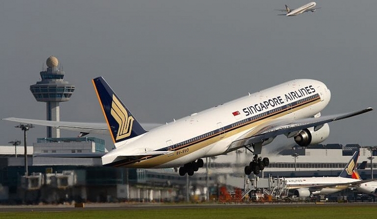 Exxon Mobil bán nhiên liệu hàng không bền vững cho Singapore Airlines