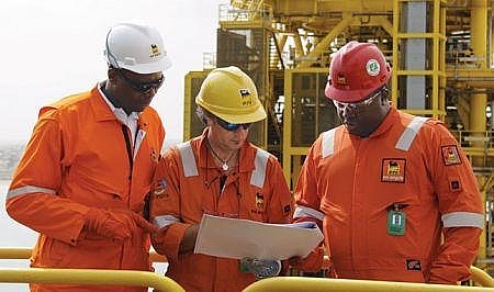 Angola: Eni đầu tư 7 tỷ USD vào lĩnh vực năng lượng Angola: Eni đầu tư 7 tỷ USD vào lĩnh vực năng lượng