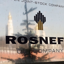 vu kien cua hai nguoi khong lo rosenft va exxonmobile