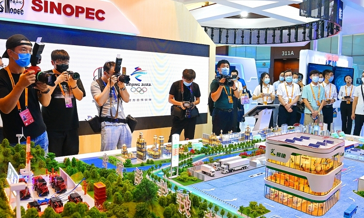 Sinopec hạ mục tiêu phát triển